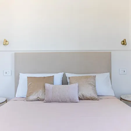 Marea • Luxury Rooftop On The Promenade, Apartman Viareggio