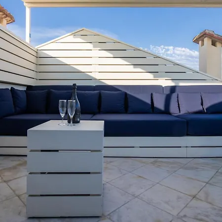 Marea • Luxury Rooftop On The Promenade, Apartman Viareggio