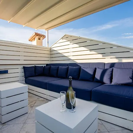 Marea • Luxury Rooftop On The Promenade,