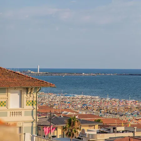 Apartman Marea • Luxury Rooftop On The Promenade, Viareggio